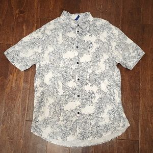 H&M Divided Short Sleeve Tiger Shirt